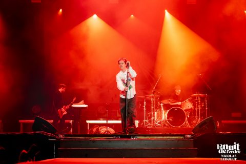 NOTHING BUT THIEVES