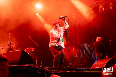 NOTHING BUT THIEVES