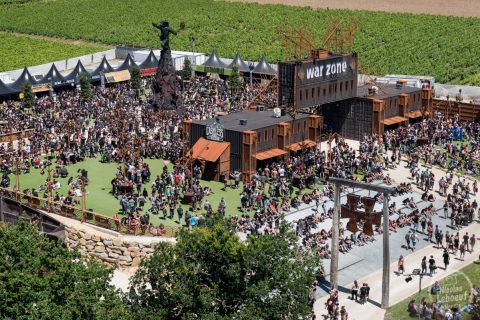 Il s'agit du site du Hellfest 2018 vue aérienne Grande Roue