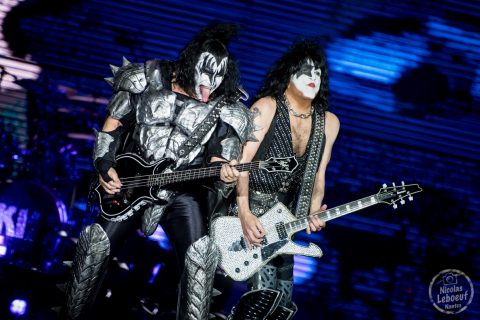 Kiss