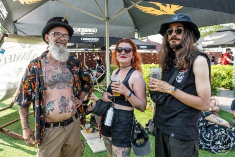 il s'agit de photos d'ambiance, public et infrastructure du Hellfest 2023 festival métal à Clisson