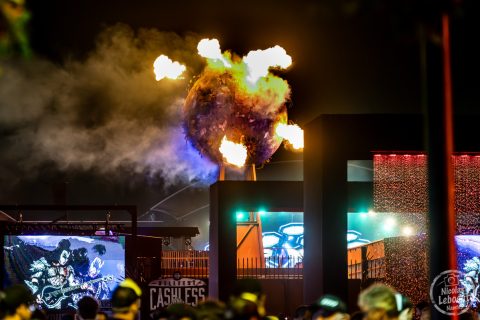 il s'agit de photos d'ambiance, public et infrastructure du Hellfest 2023 festival métal à Clisson