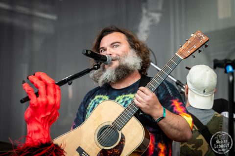 il s'agit du concert Tenacious D avec Jack Black et Kyle Gass au Hellfest 2023 festival métal à Clisson