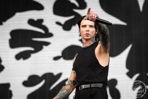 BLACK-VEIL-BRIDES-3013